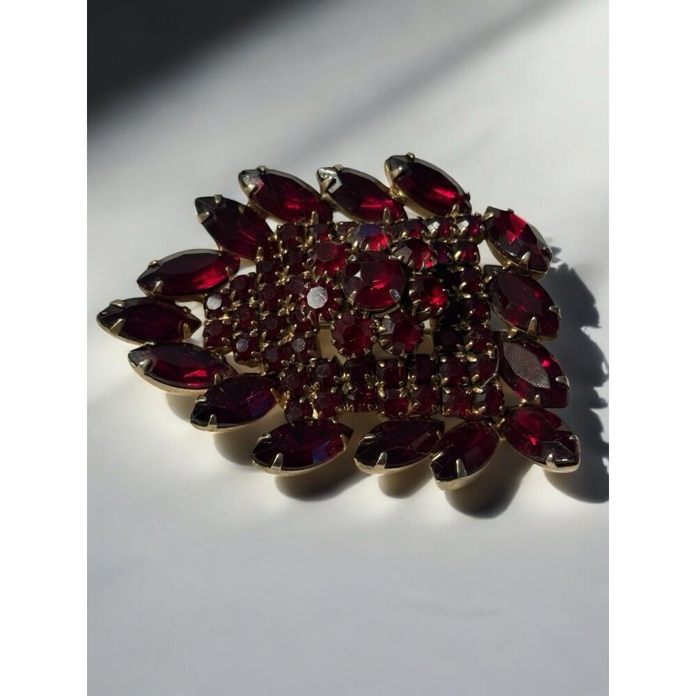 VTG Red Brooch Pin Navette and Round Rhinestone Gold Tone Large Statement Chunky